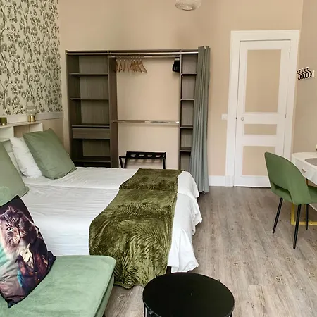 Pyrene Holidays - Heracles - Locations Cure Thermale Et Voyage A De Bigorre バニエール・ド・ビゴール